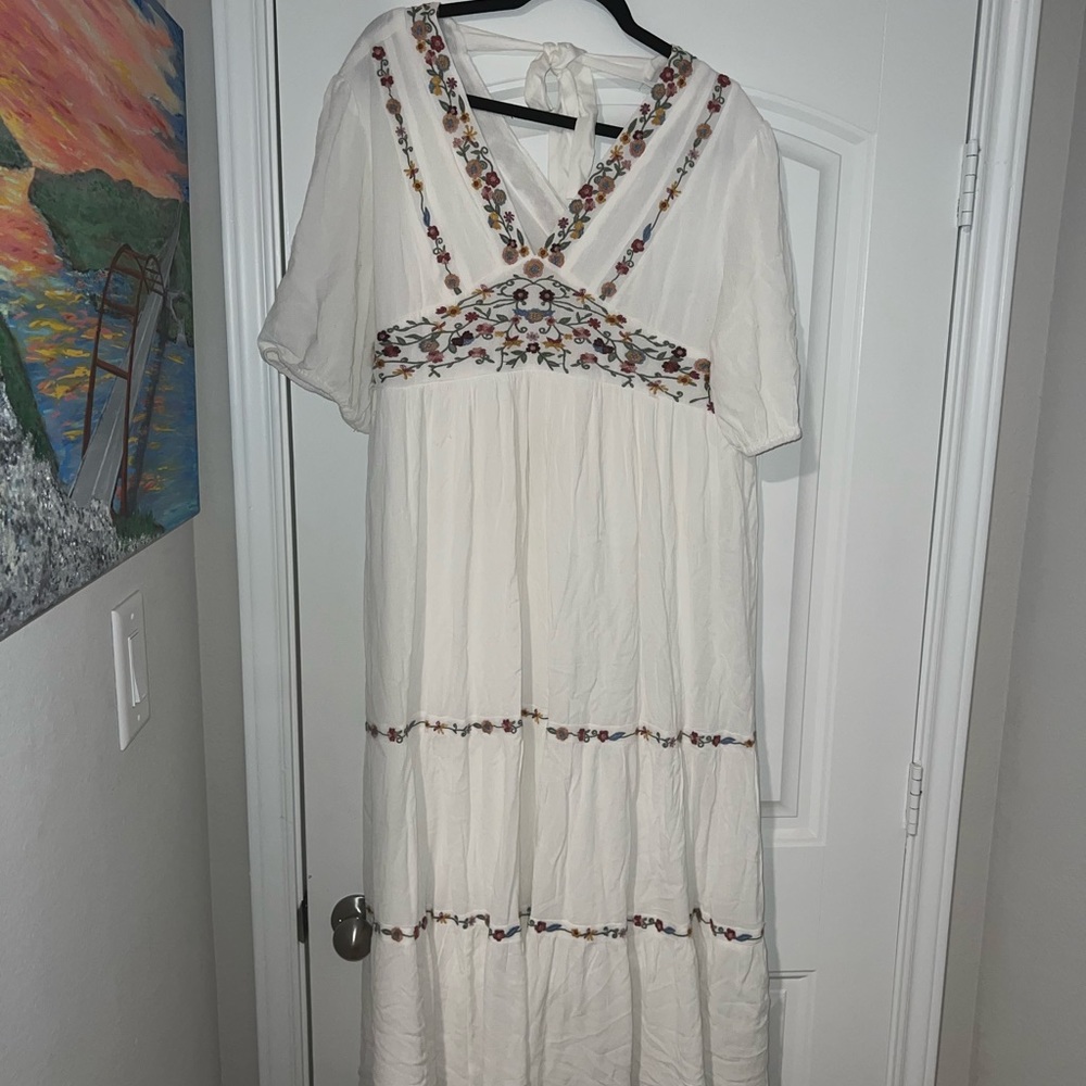 Baltic born white dress with floral details